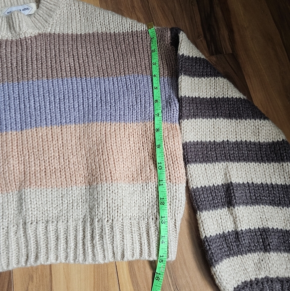 Willow & Wind Cropped Stripe Sweater - Picture 4 of 6